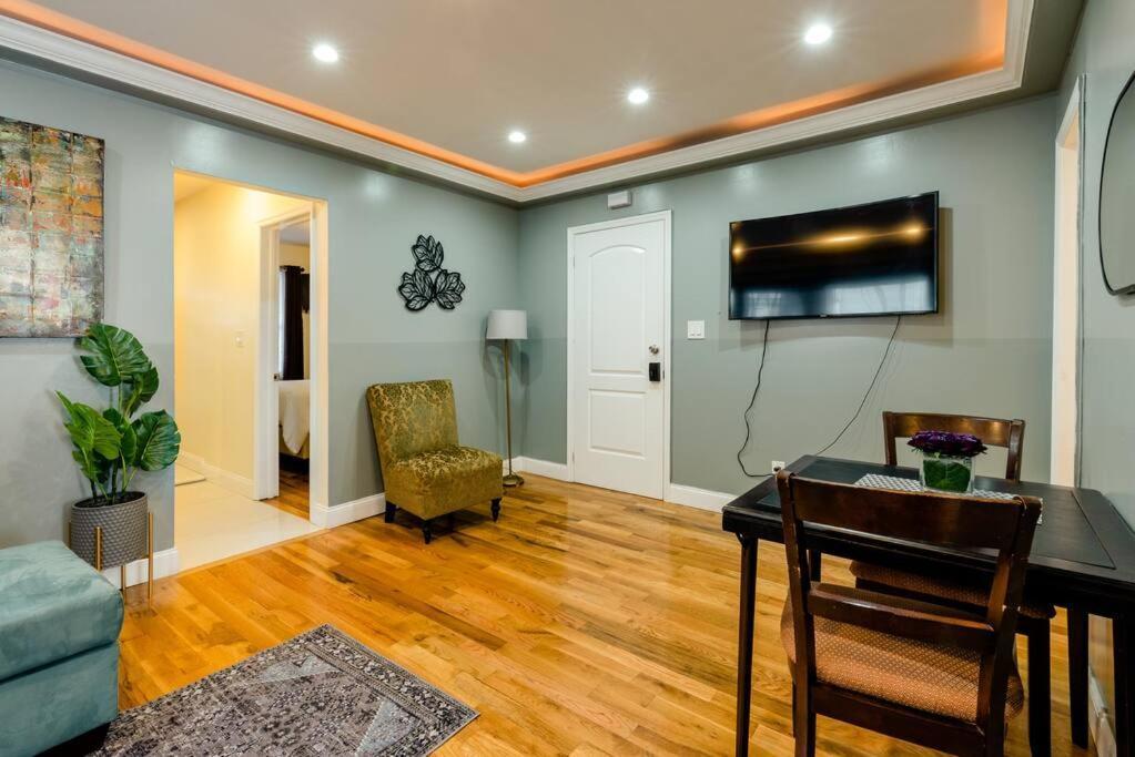 Zen Retreat Apartment Ню Йорк Екстериор снимка