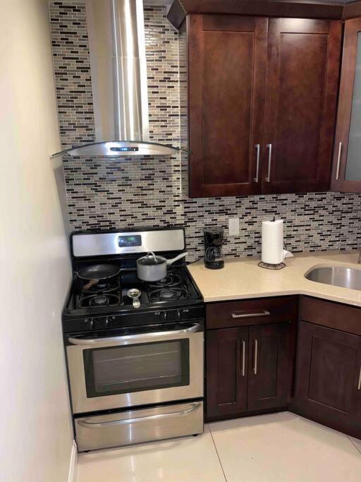 Zen Retreat Apartment Ню Йорк Екстериор снимка